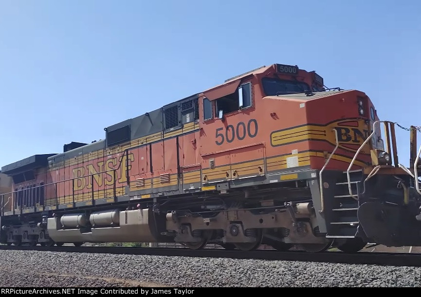 BNSF 5000